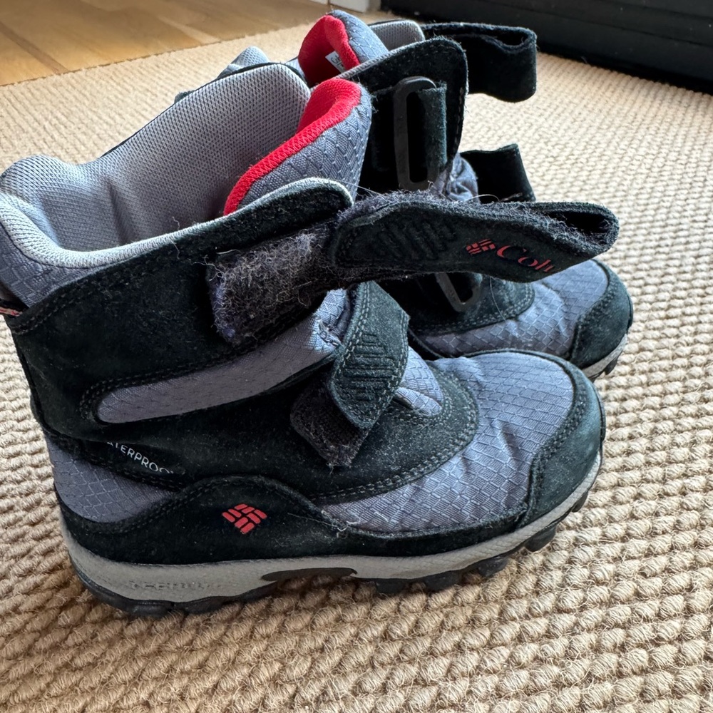 Columbia Kids' Gray and Red Winter Boots